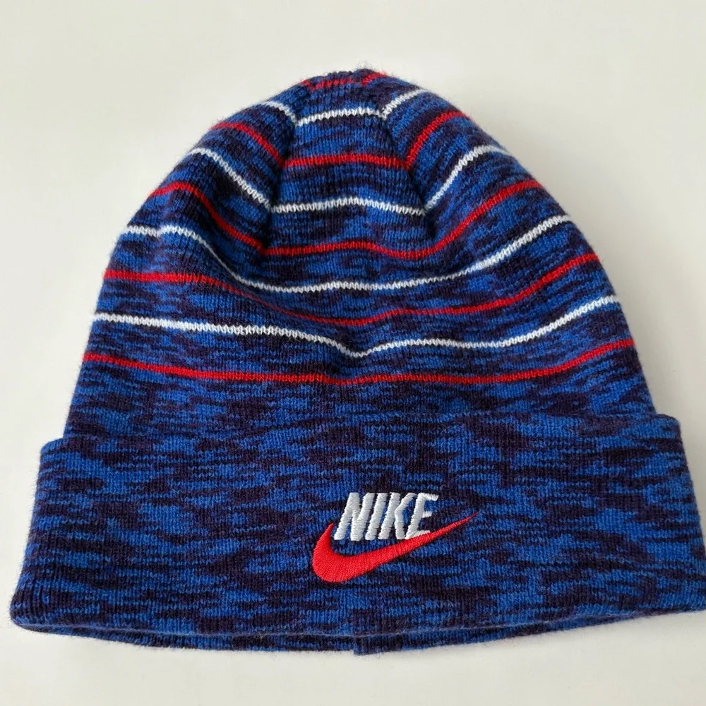 Nike Hat and Glove Set - Picture 2 of 4